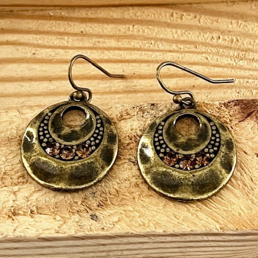 Lia Sophia Earrings Hammered Distressed Brass Tone Amber Rhinestones - Picture 4 of 6